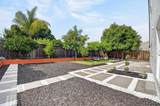 1425 Blackstone Ave - Photo 31
