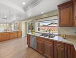1071 Hillview Dr - Photo 18