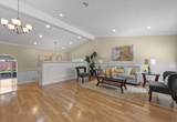 1071 Hillview Dr - Photo 5