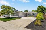 565 Carrick Ct - Photo 3