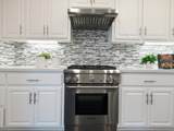 1506 Bond St - Photo 11
