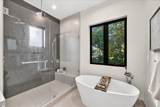1084 Moffett Cir - Photo 8