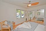 2044 Strang Ave - Photo 22