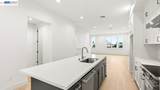 1668 Clement Ave - Photo 19