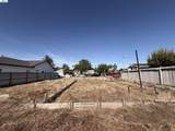 410 Montague Ct - Photo 1
