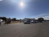 410 Montague Ct - Photo 4