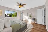 1035 Marigold Rd - Photo 32