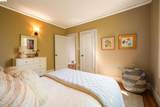 1564 Beverly Pl - Photo 21