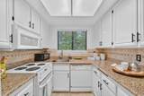 1048 Abbott Ave - Photo 10