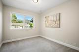 1042 Yosemite Dr - Photo 30