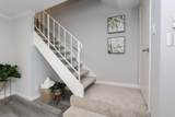 1912 Vinedale Sq - Photo 16
