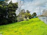 Bancroft Ave - Photo 2