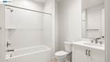 1668 Clement Ave - Photo 10