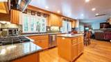 2214 Peyton Ct - Photo 3
