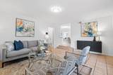 900 Plymouth Dr - Photo 11