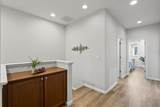 900 Old Oak Ln 3 - Photo 17