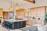 1061 Summit Rd - Photo 25