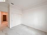 400 Madison Ct - Photo 24