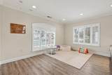 111 Oak St - Photo 9
