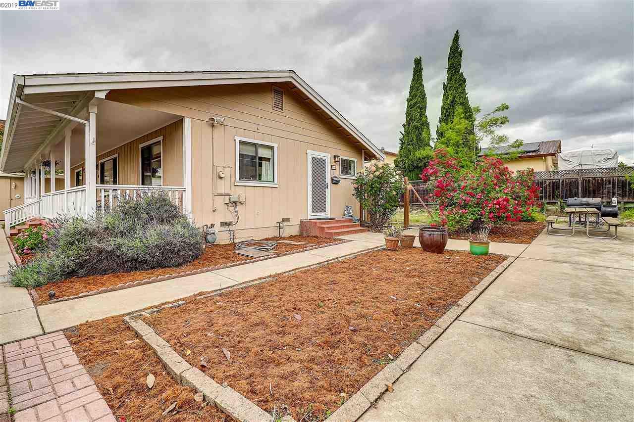 3644 Lorena Ave - Photo 1