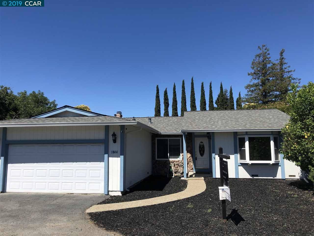 1844 Lynwood Dr - Photo 1