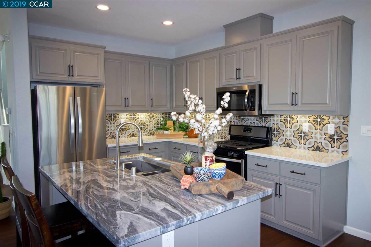 22 Belle Harbor Circle - Photo 1