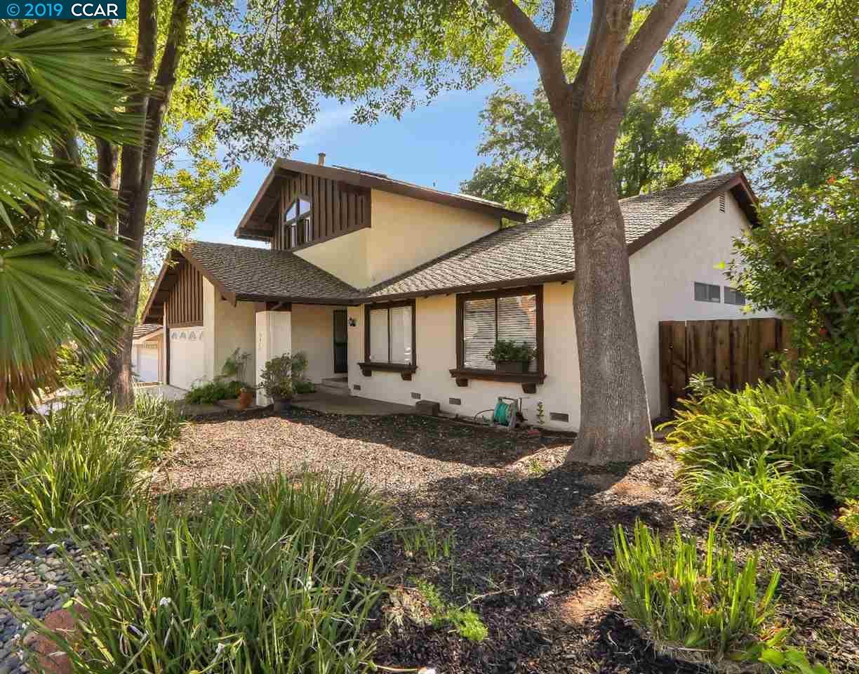 4415 Sugarland Ct - Photo 1