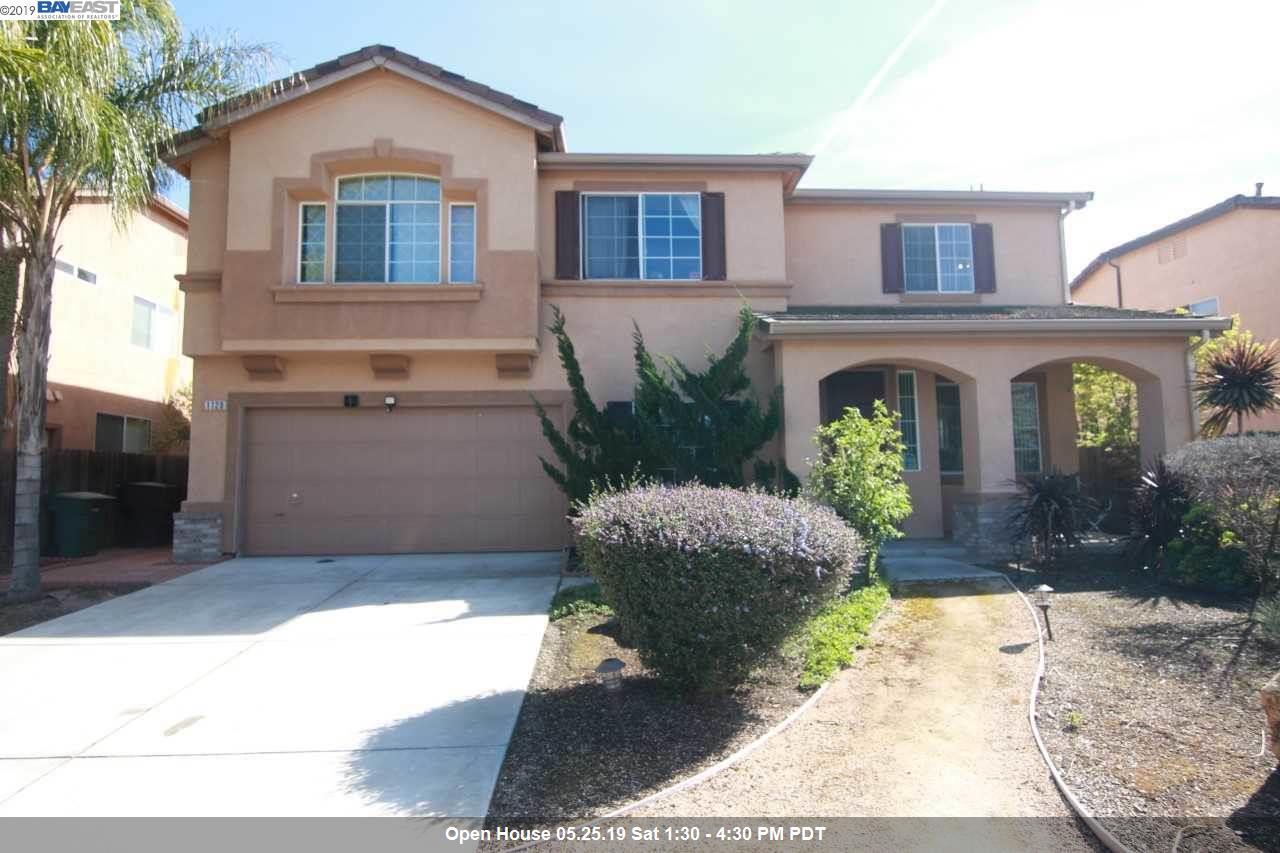 1120 Whispering Wind Drive - Photo 1
