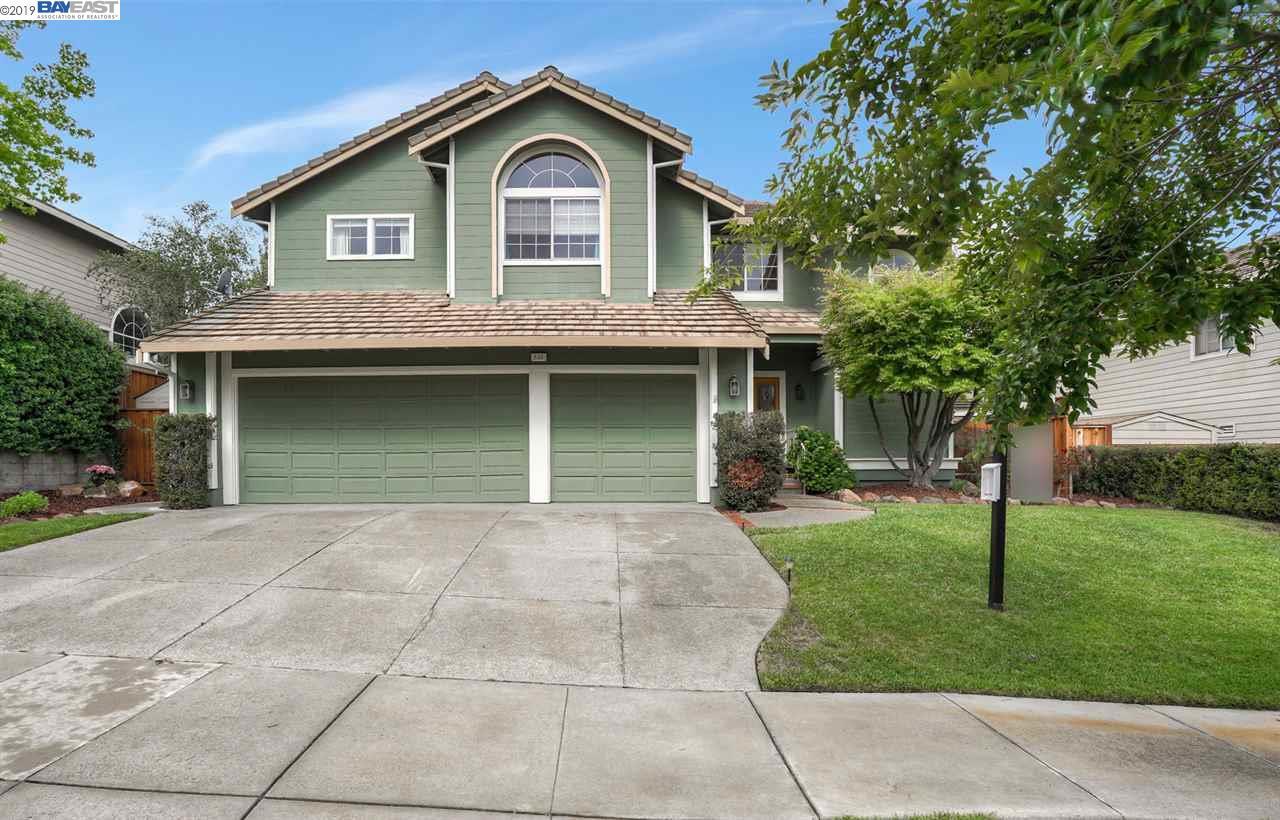 636 Amberwood Way - Photo 1