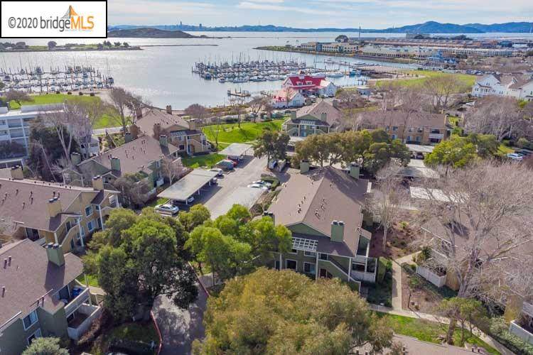 141 Schooner Ct - Photo 1
