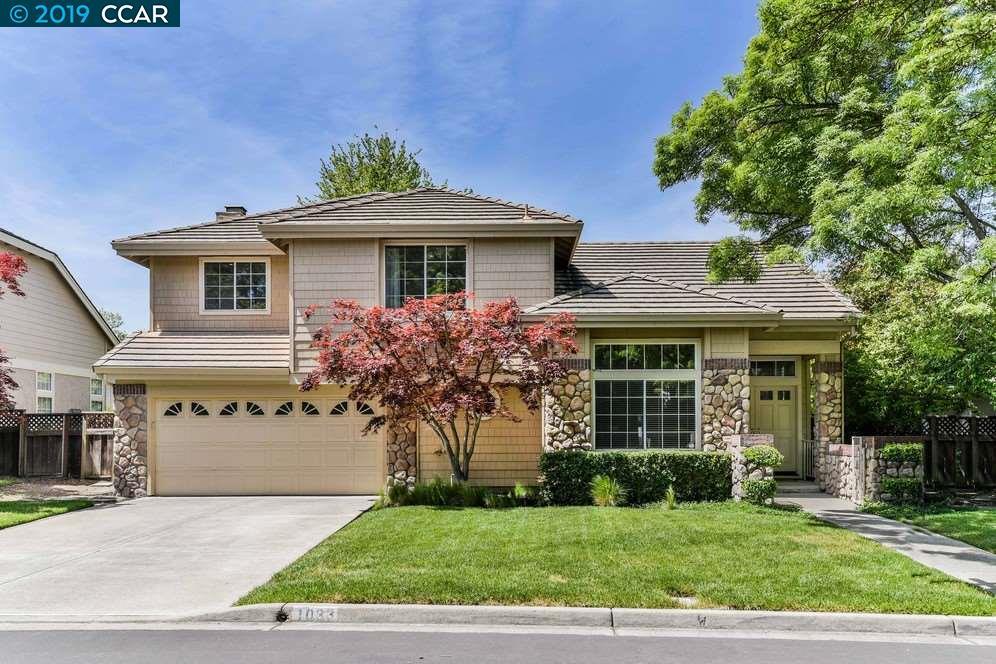 1033 Belleterre Drive - Photo 1