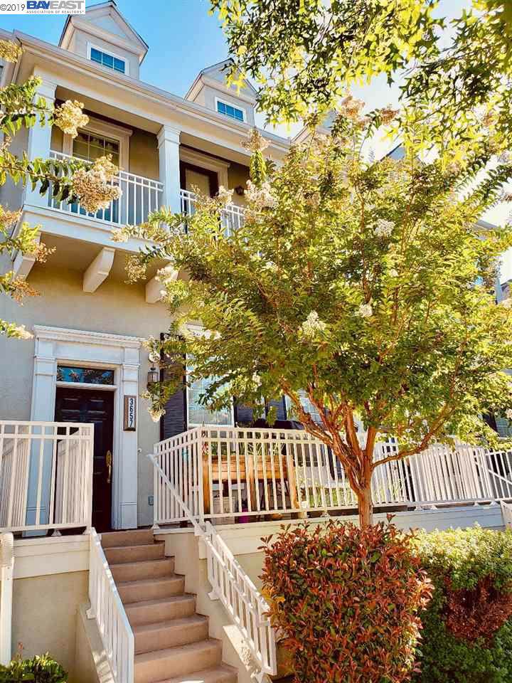 3657 Finnian Way - Photo 1