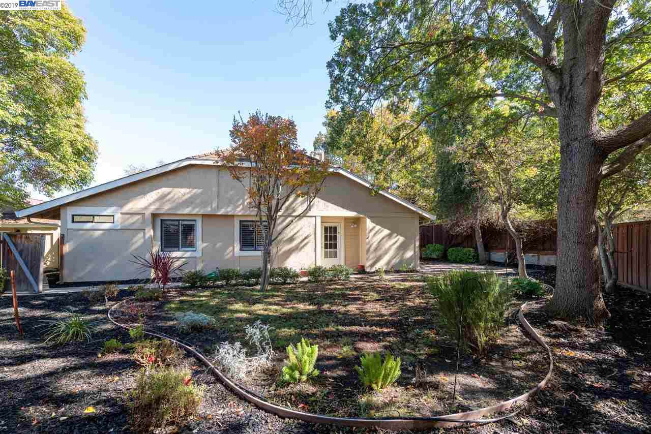 7646 Arbor Creek Circle - Photo 1