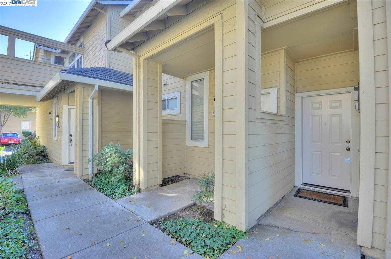 5181 Fairbanks Cmn - Photo 1