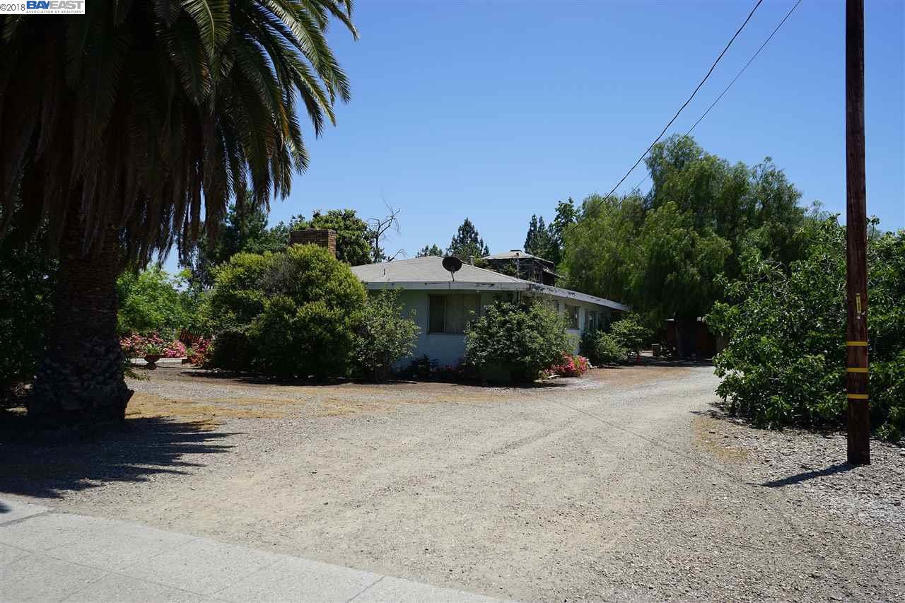 3655 East Ave - Photo 1
