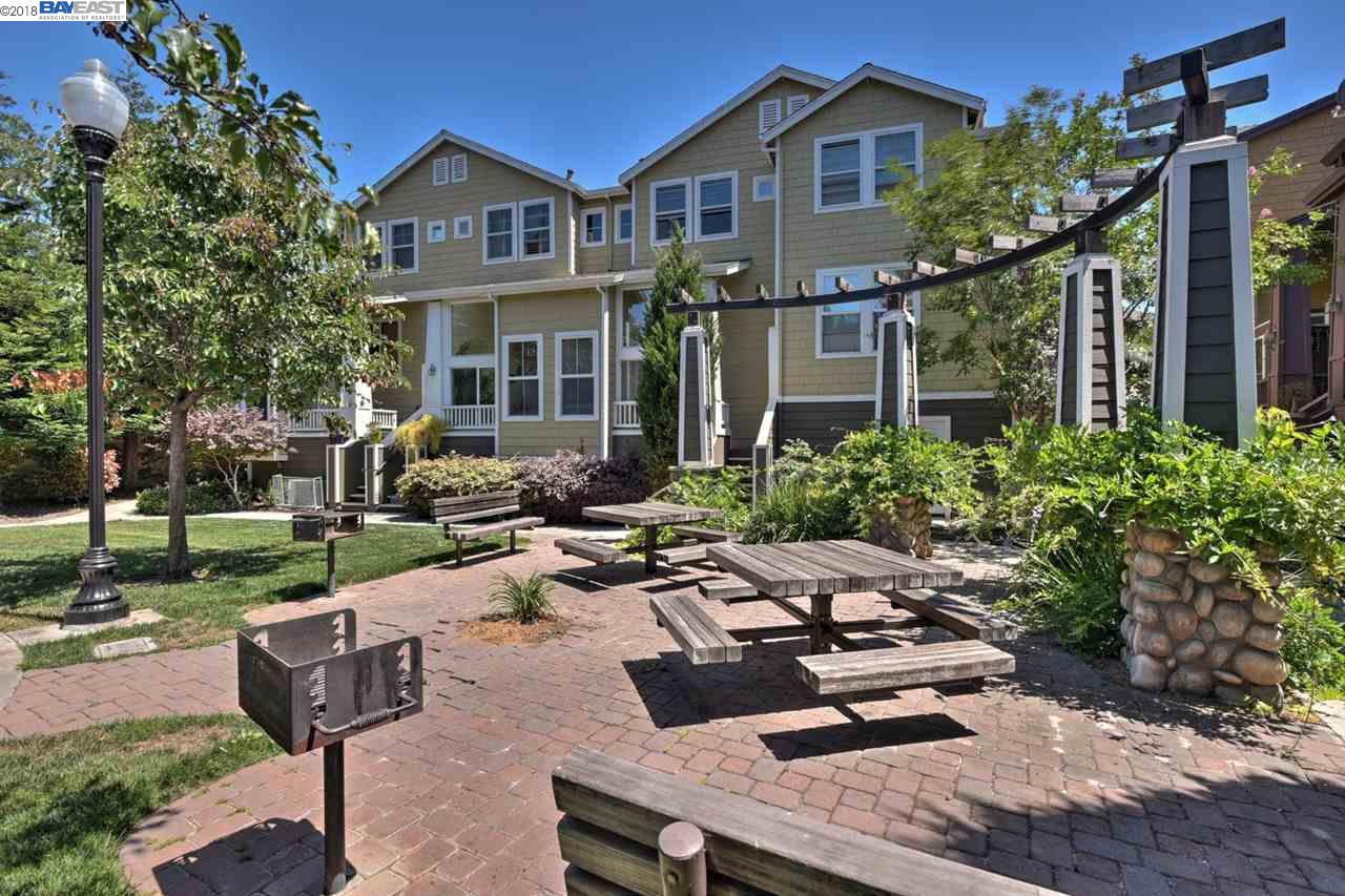 22938 Kingsford Way - Photo 1