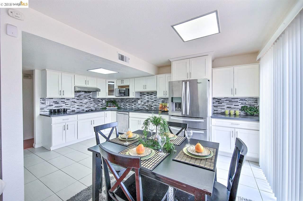 6 Town Square Place - Photo 1