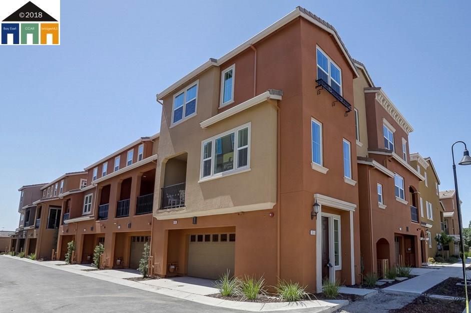 38905 Dandelion Pl - Photo 1