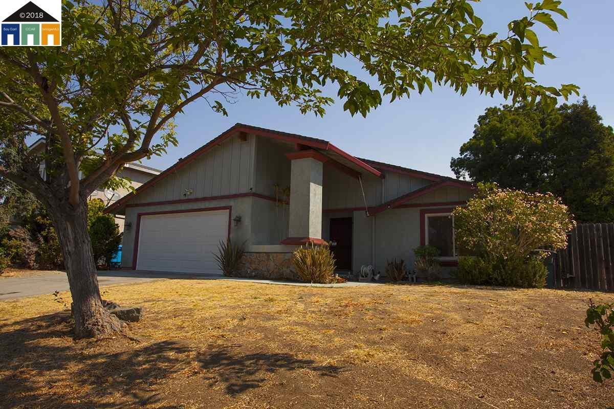 1360 Corcoran Ave - Photo 1