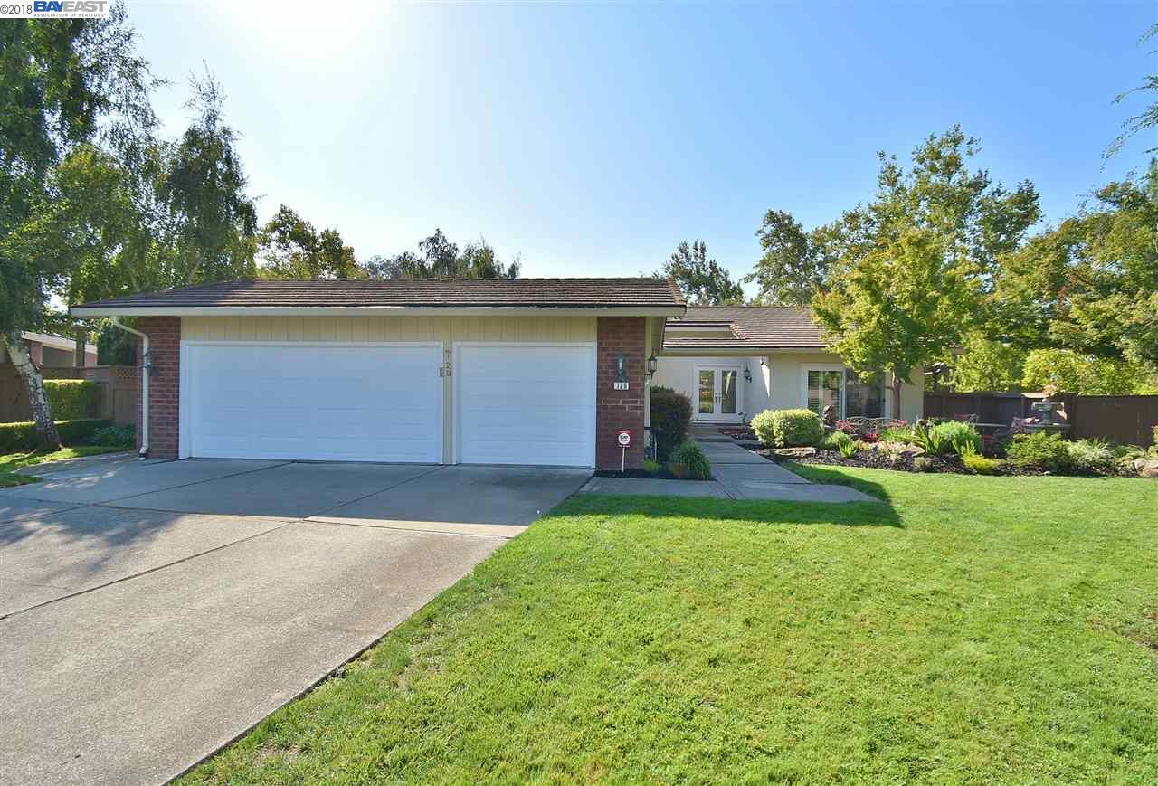 129 Wilshire Ct - Photo 1