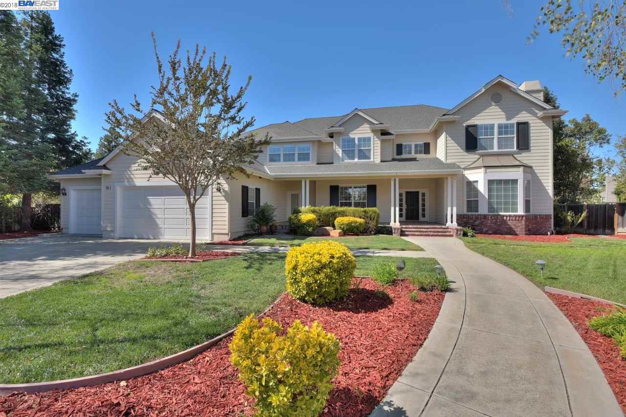 2046 Pinot Ct - Photo 1