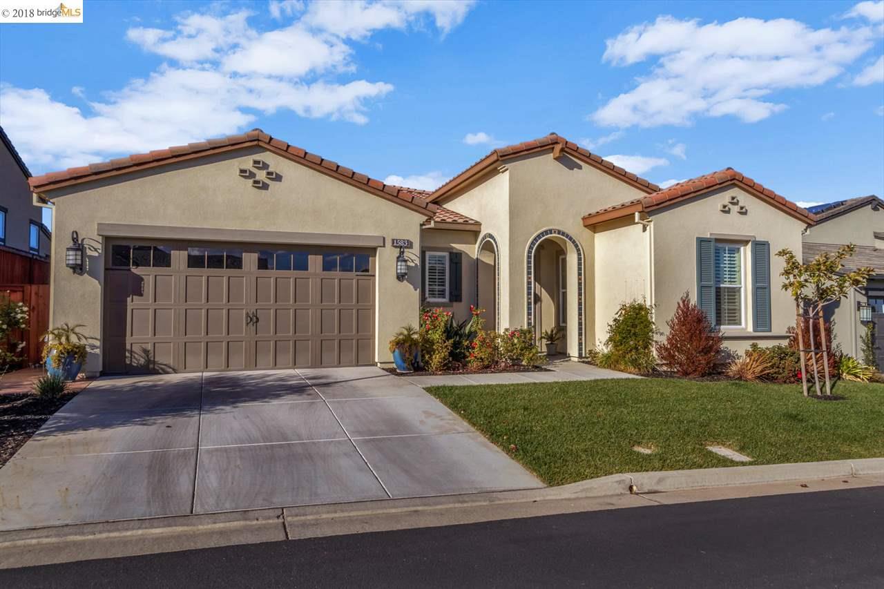 1583 California Trl - Photo 1