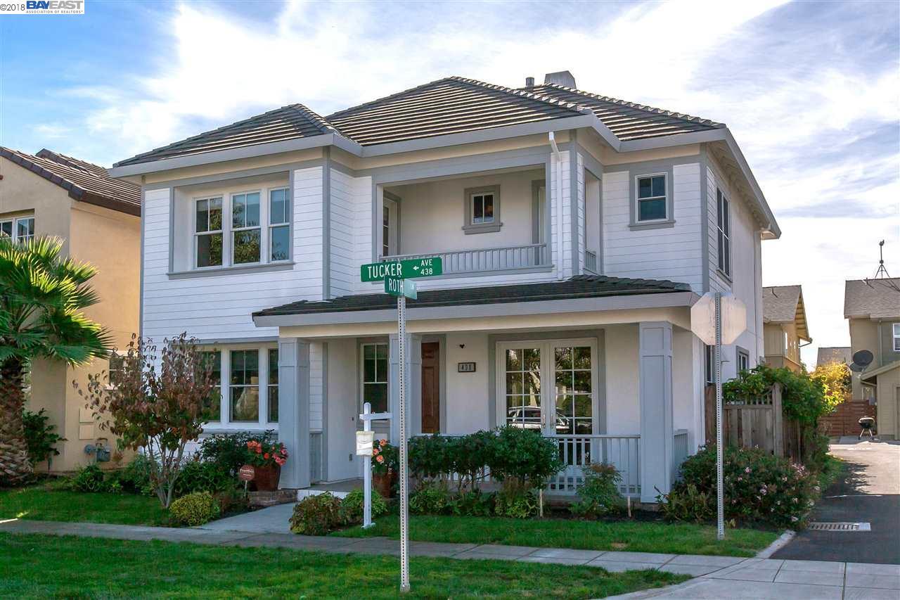 438 Tucker Ave - Photo 1