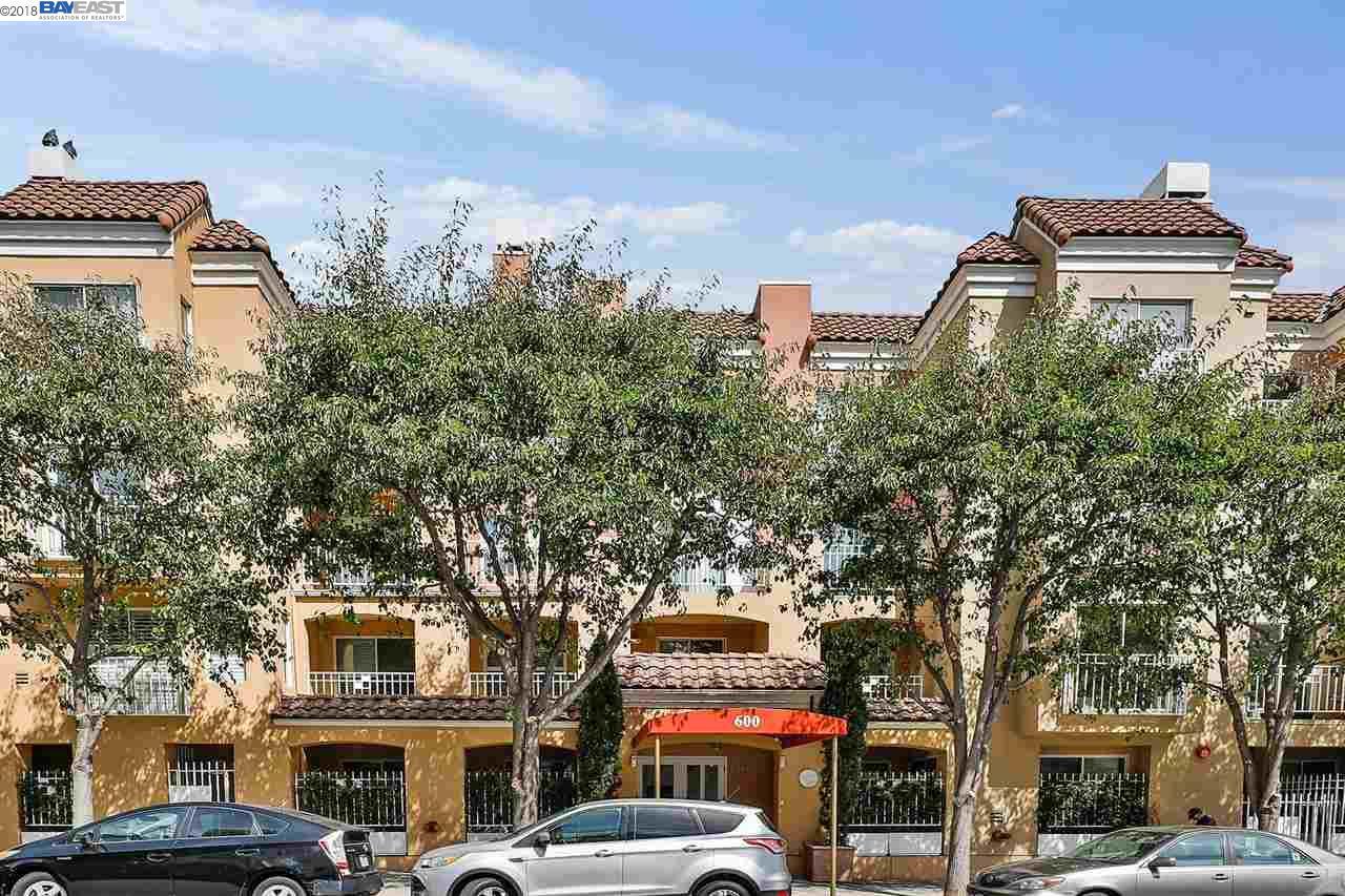 600 Chestnut St - Photo 1