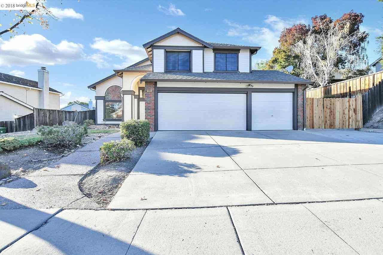 4441 Deerfield Dr - Photo 1