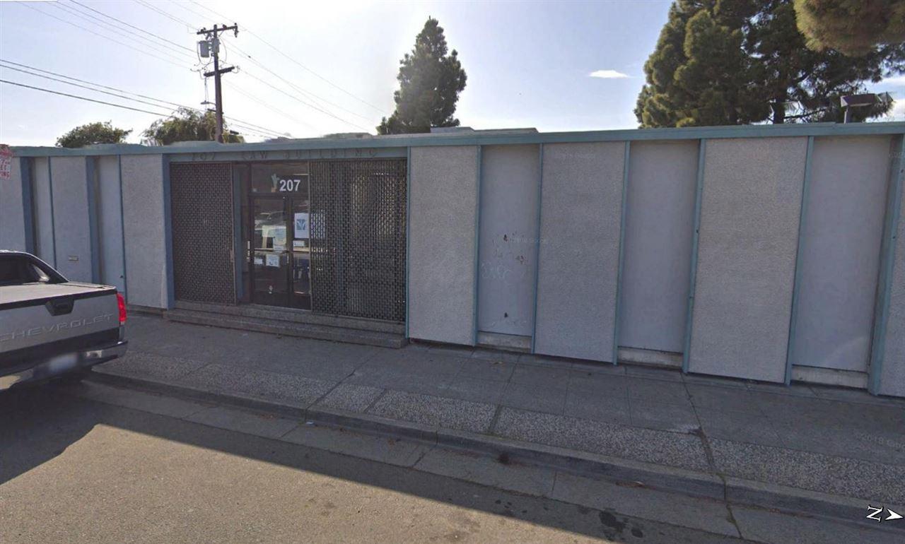 207 37th St. - Photo 1