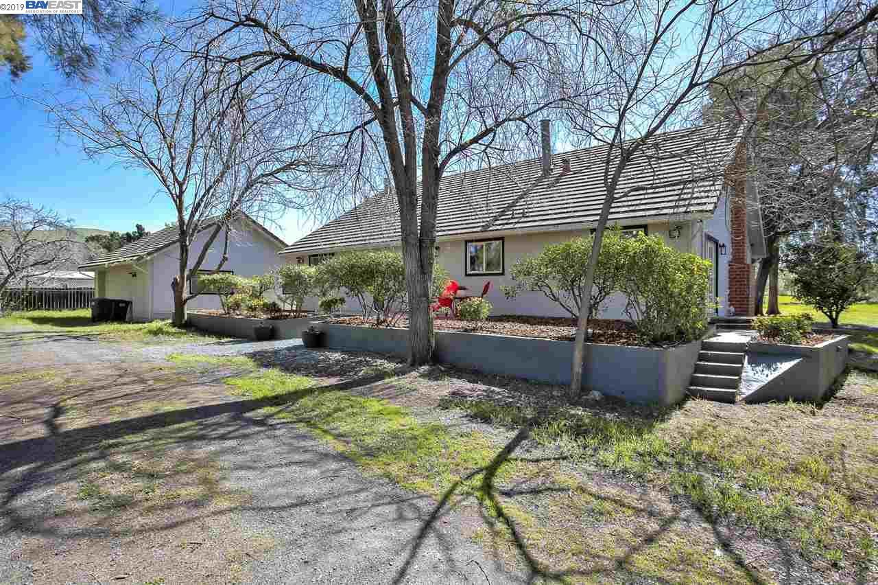 4981 Concord Blvd - Photo 1