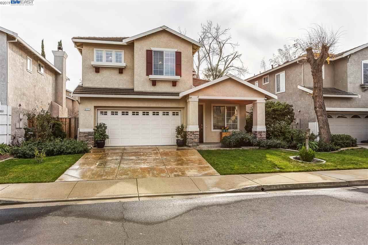 6177 Fieldstone Dr - Photo 1
