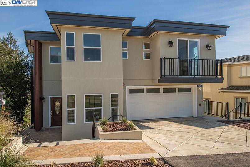 7026 Devon Way - Photo 1