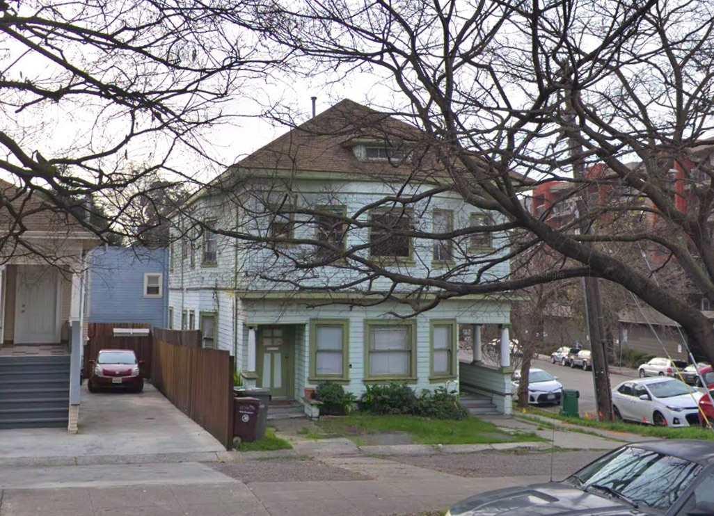193 Macarthur Blvd - Photo 1